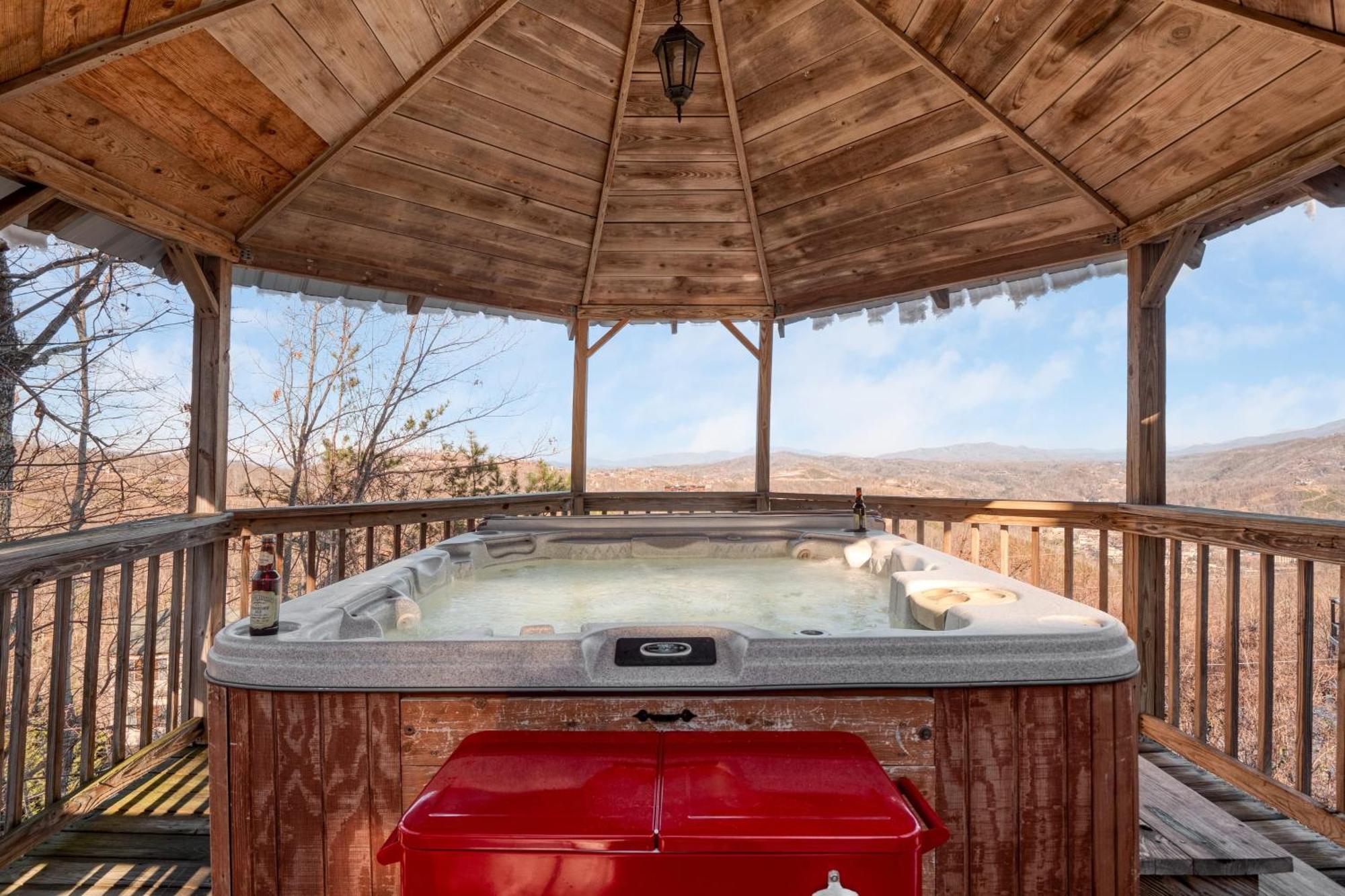 Fontana By Avantstay Gorgeous Mountain Cabin W Views Hot Tub Game Room Gatlinburg Zewnętrze zdjęcie